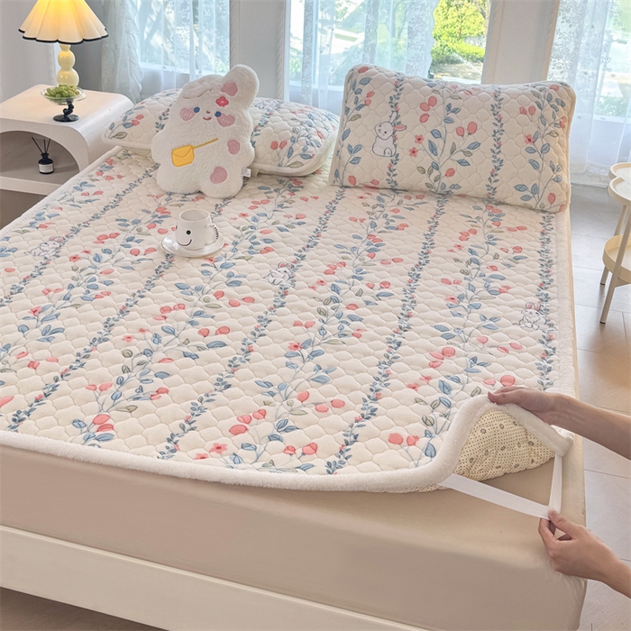 91家纺网 家纺一手货源 找家纺 （总）暖芯优选 2025热款外贸跨境电商热销款冬季加厚牛奶绒印花床垫床垫学生单人宿舍上下铺