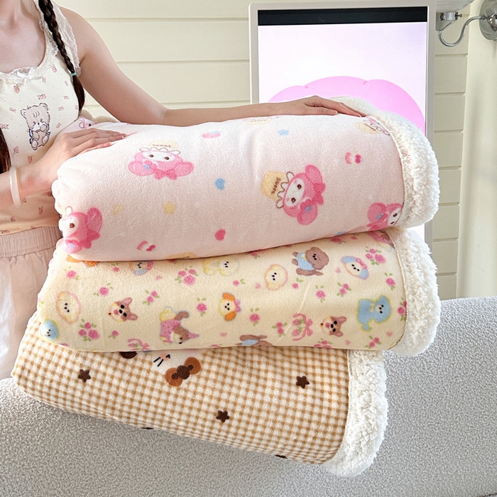 91家纺网 家纺一手货源 找家纺 Mata蔓塔家 2025新款A类秋冬可爱系牛奶绒羊羔绒多功能毛毯奶盖系列 组合