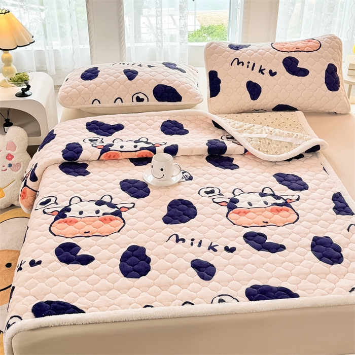 91家纺网 家纺一手货源 找家纺 暖芯优选 2025热款外贸跨境电商热销款冬季加厚牛奶绒印花床垫床垫学生单人宿舍上下铺 可爱奶牛