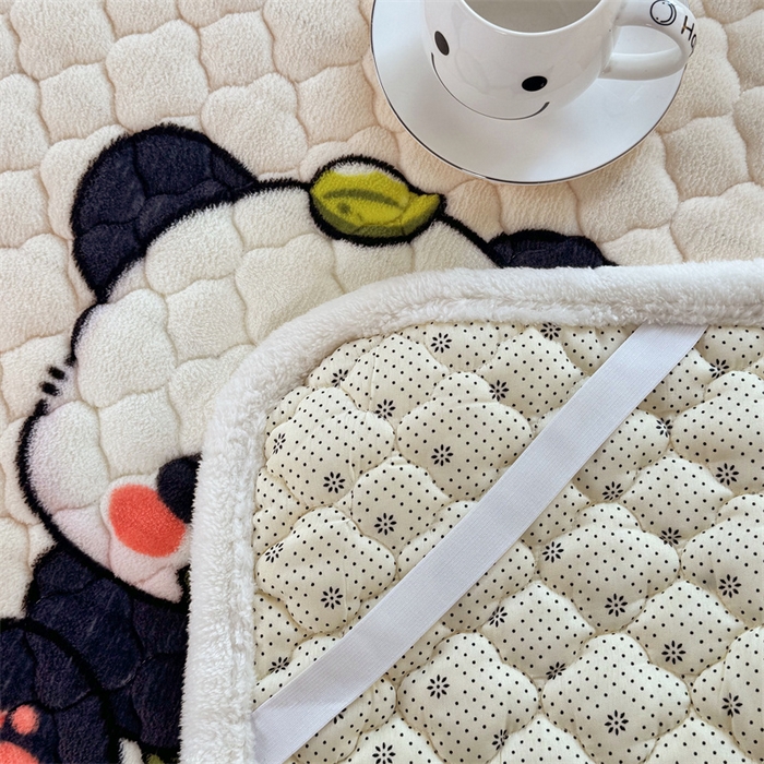 91家纺网 家纺一手货源 找家纺 暖芯优选 2025热款外贸跨境电商热销款冬季加厚牛奶绒印花床垫床垫学生单人宿舍上下铺 可爱熊猫