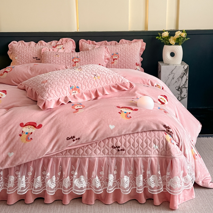 91家纺网 家纺一手货源 找家纺 （总）棉森家纺 2025新款亲肤舒适牛奶绒床盖四件套