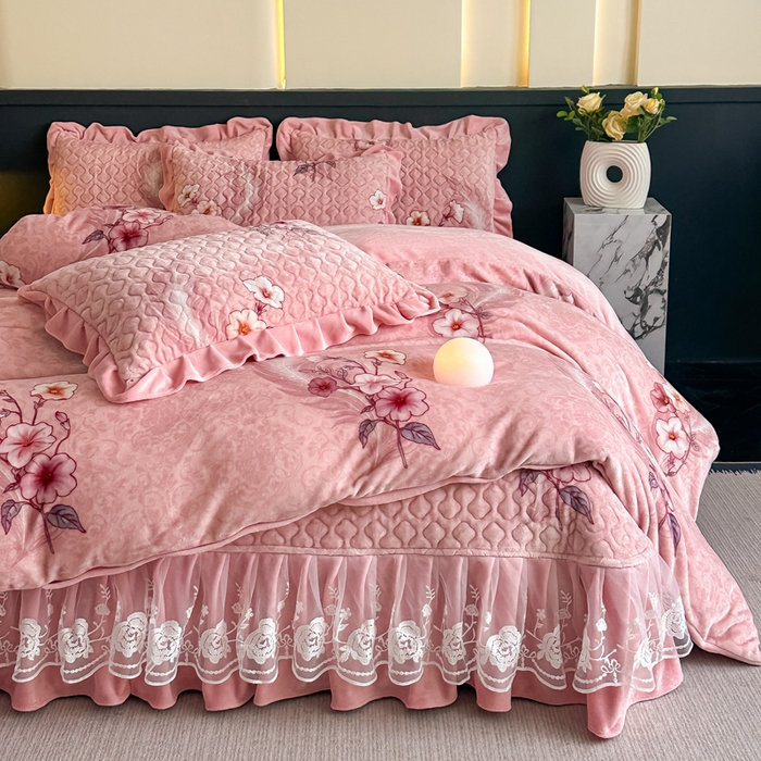 91家纺网 家纺一手货源 找家纺 （总）棉森家纺 2025新款亲肤舒适牛奶绒床盖四件套