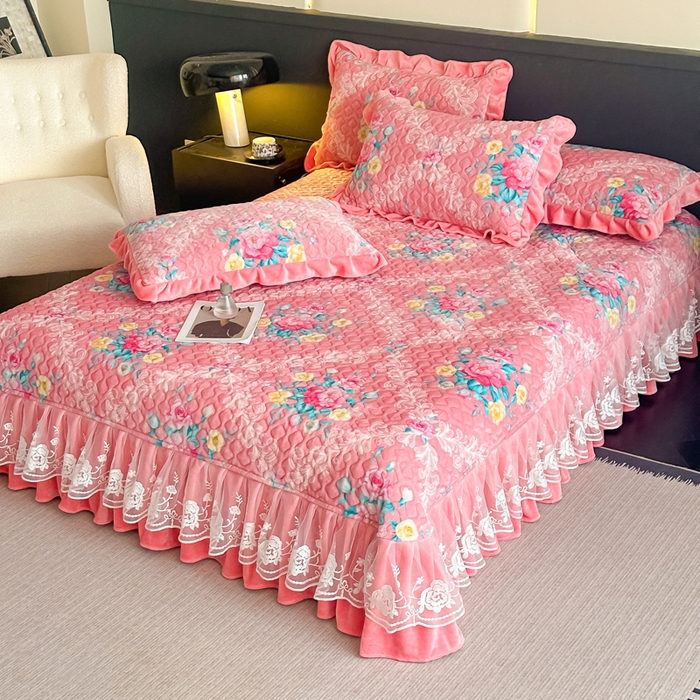 91家纺网 家纺一手货源 找家纺 棉森家纺 2025新款亲肤舒适牛奶绒床盖四件套 魅力花园