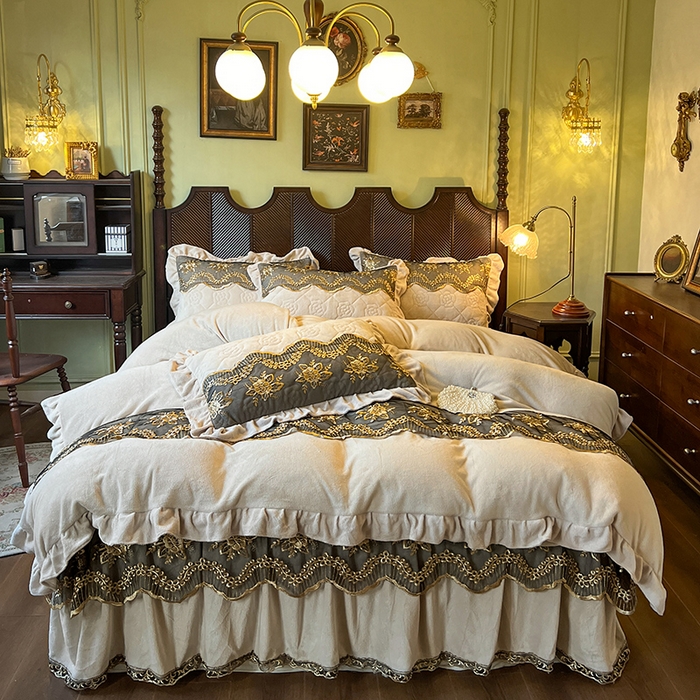 91家纺网 家纺一手货源 找家纺 网红馆（ck家纺） 2025新款高克重牛奶绒单床裙 床裙单件卡妮娜系列 卡妮娜-卡其