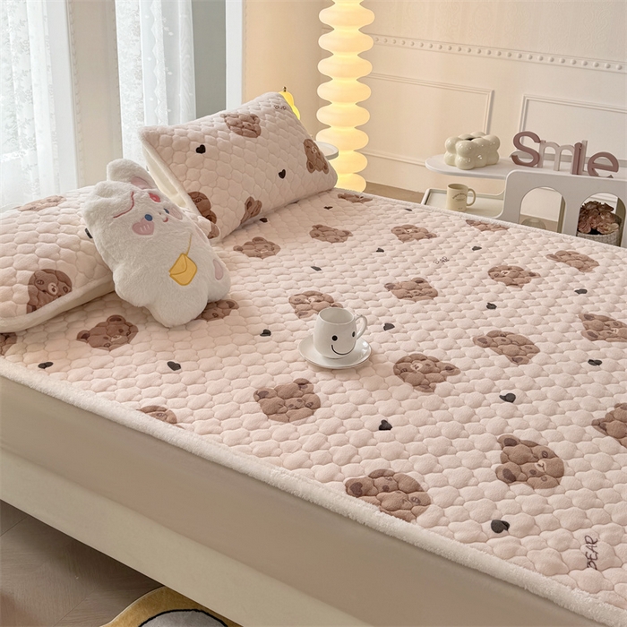 91家纺网 家纺一手货源 找家纺 暖芯优选 2025热款外贸跨境电商热销款冬季加厚牛奶绒印花床垫床垫学生单人宿舍上下铺 梦梦熊