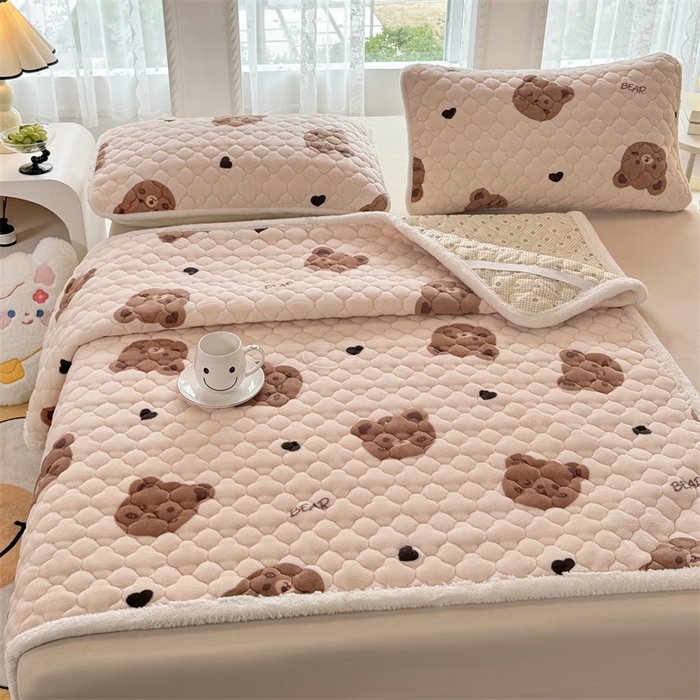 91家纺网 家纺一手货源 找家纺 暖芯优选 2025热款外贸跨境电商热销款冬季加厚牛奶绒印花床垫床垫学生单人宿舍上下铺 梦梦熊