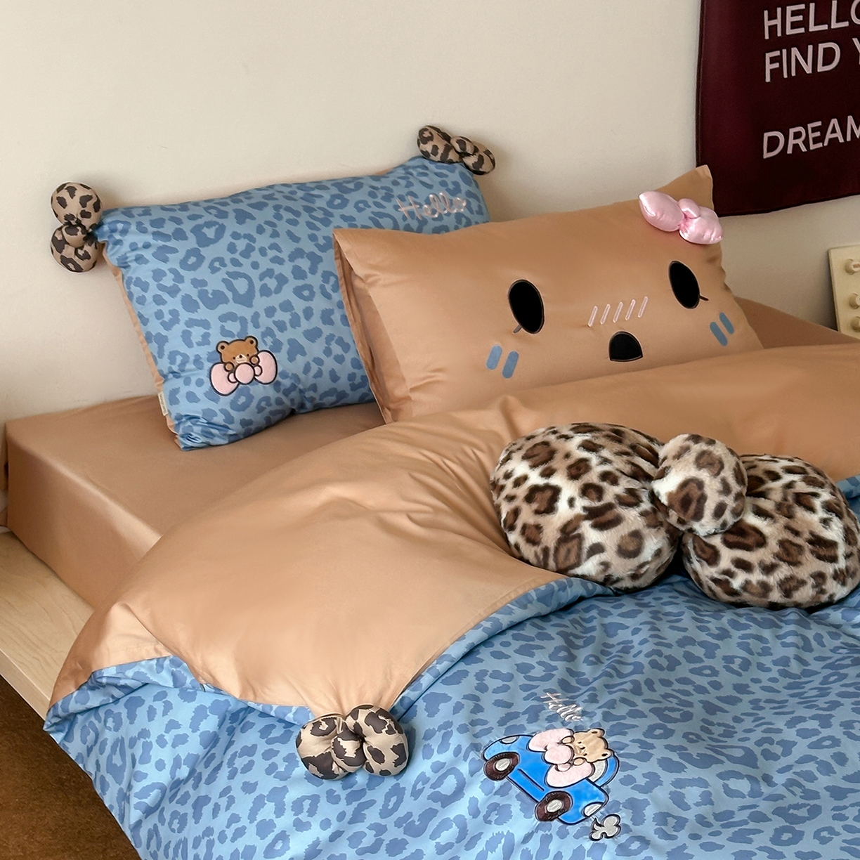 91家纺网 家纺一手货源 找家纺 桔子家纺 2025新款全棉豹纹系列heip豹纹四件套 heip豹纹蓝色