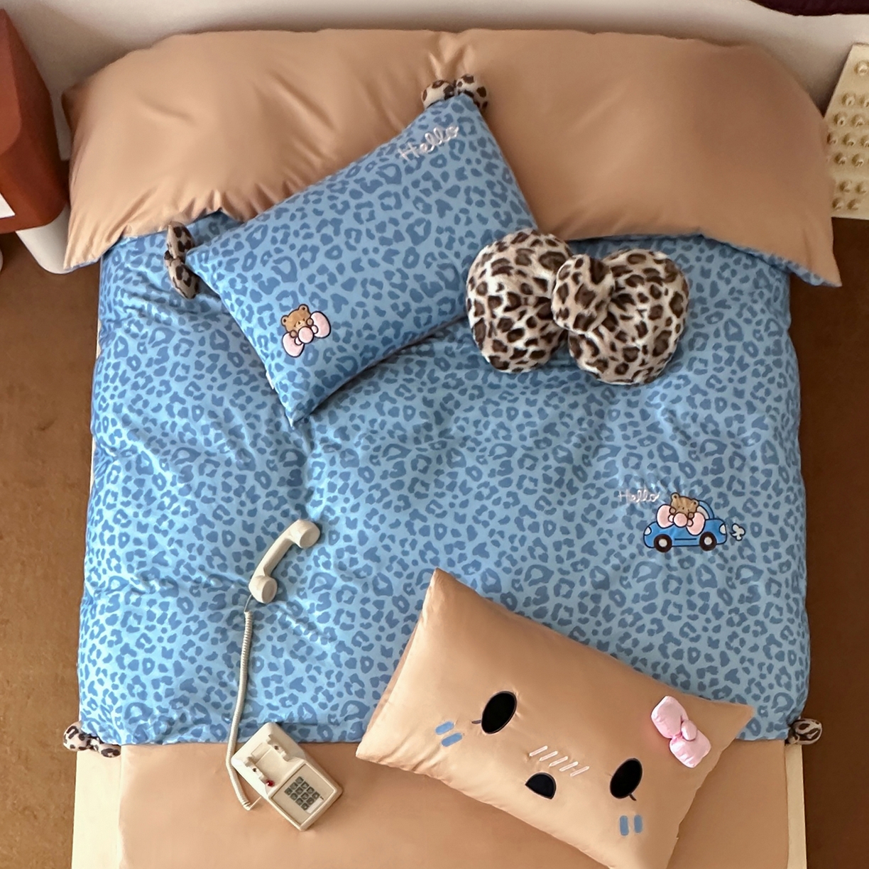 91家纺网 家纺一手货源 找家纺 桔子家纺 2025新款全棉豹纹系列heip豹纹四件套 heip豹纹蓝色