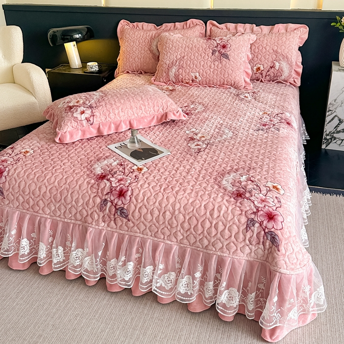 91家纺网 家纺一手货源 找家纺 棉森家纺 2025新款亲肤舒适牛奶绒床盖四件套 花香如梦