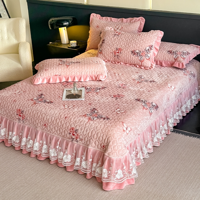 91家纺网 家纺一手货源 找家纺 棉森家纺 2025新款亲肤舒适牛奶绒床盖四件套 蝴蝶漫舞