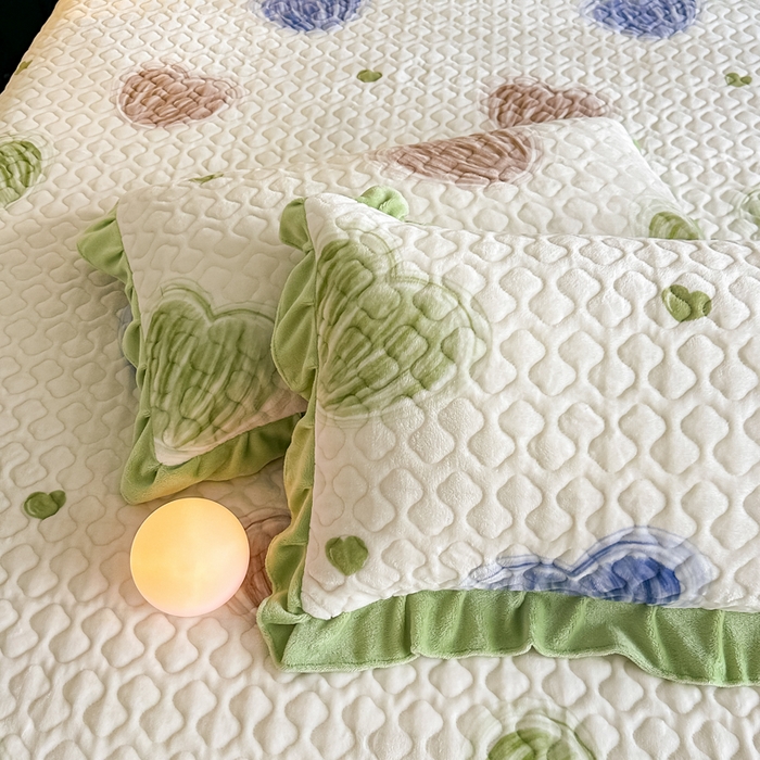 91家纺网 家纺一手货源 找家纺 棉森家纺 2025新款亲肤舒适牛奶绒床盖四件套 心动-绿