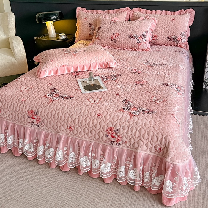 91家纺网 家纺一手货源 找家纺 棉森家纺 2025新款亲肤舒适牛奶绒床盖四件套 蝴蝶漫舞