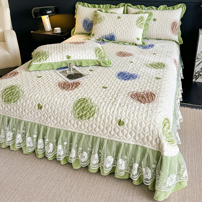 91家纺网 家纺一手货源 找家纺 棉森家纺 2025新款亲肤舒适牛奶绒床盖四件套 心动-绿