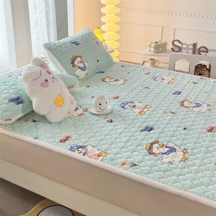 91家纺网 家纺一手货源 找家纺 暖芯优选 2025热款外贸跨境电商热销款冬季加厚牛奶绒印花床垫床垫学生单人宿舍上下铺 顽皮小鸭