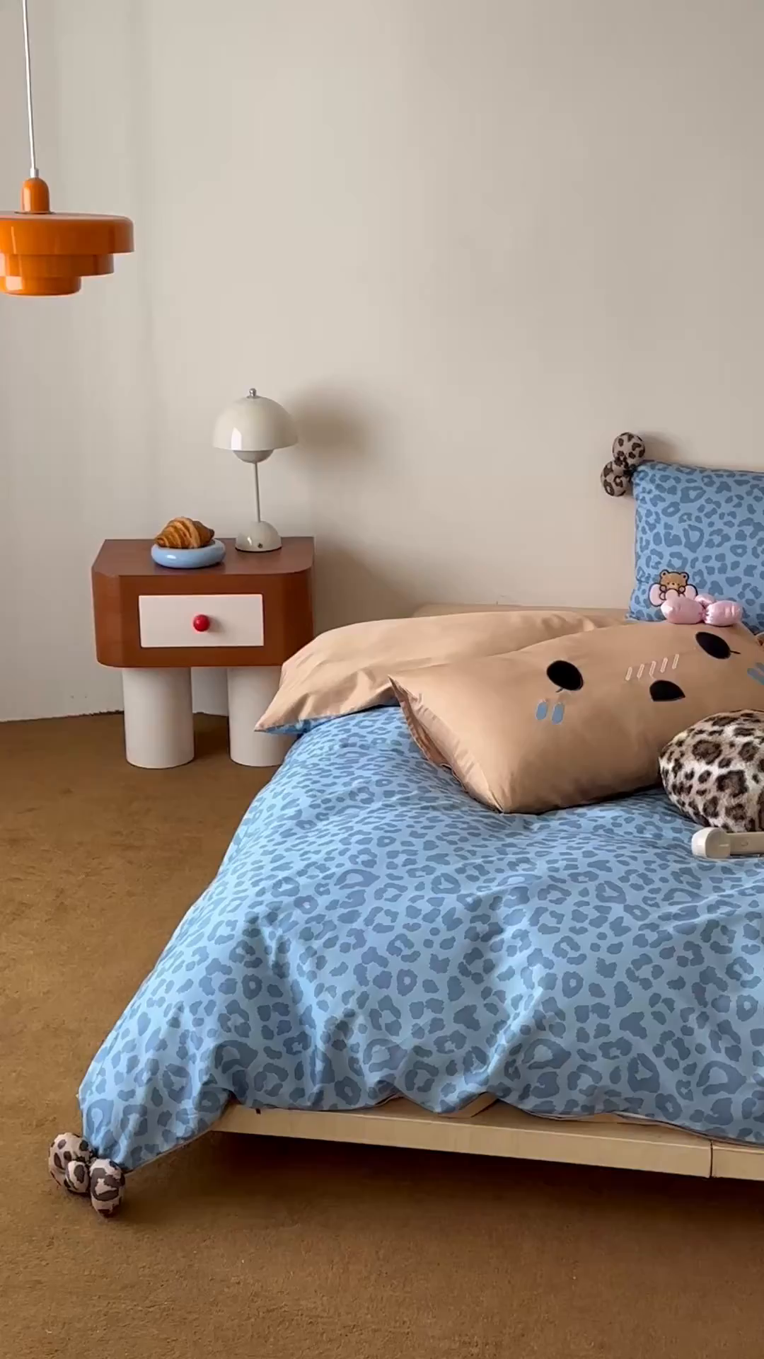 91家纺网 家纺一手货源 找家纺 桔子家纺 2025新款全棉豹纹系列heip豹纹四件套 heip豹纹蓝色