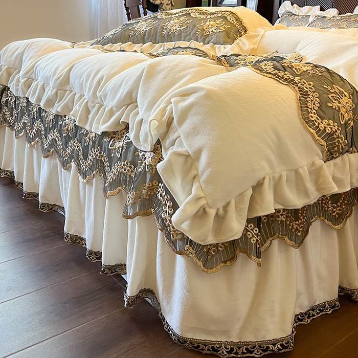 91家纺网 家纺一手货源 找家纺 网红馆（ck家纺） 2025新款高克重牛奶绒单床裙 床裙单件卡妮娜系列 卡妮娜-米色