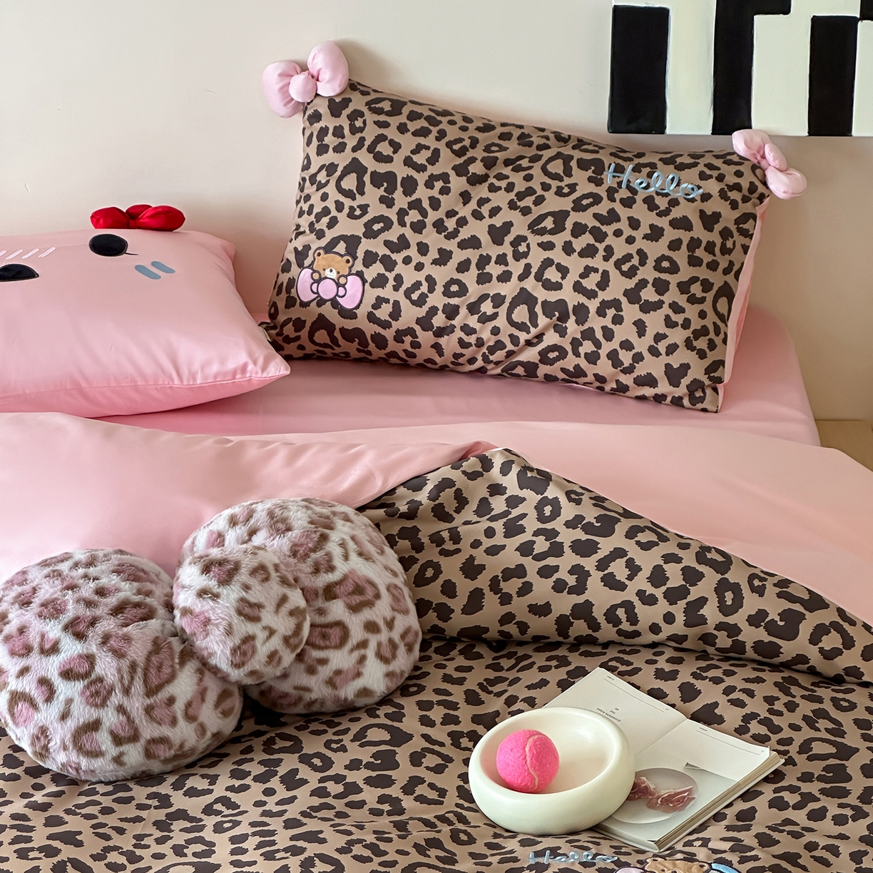 91家纺网 家纺一手货源 找家纺 桔子家纺 2025新款全棉豹纹系列heip豹纹四件套 heip豹纹粉色