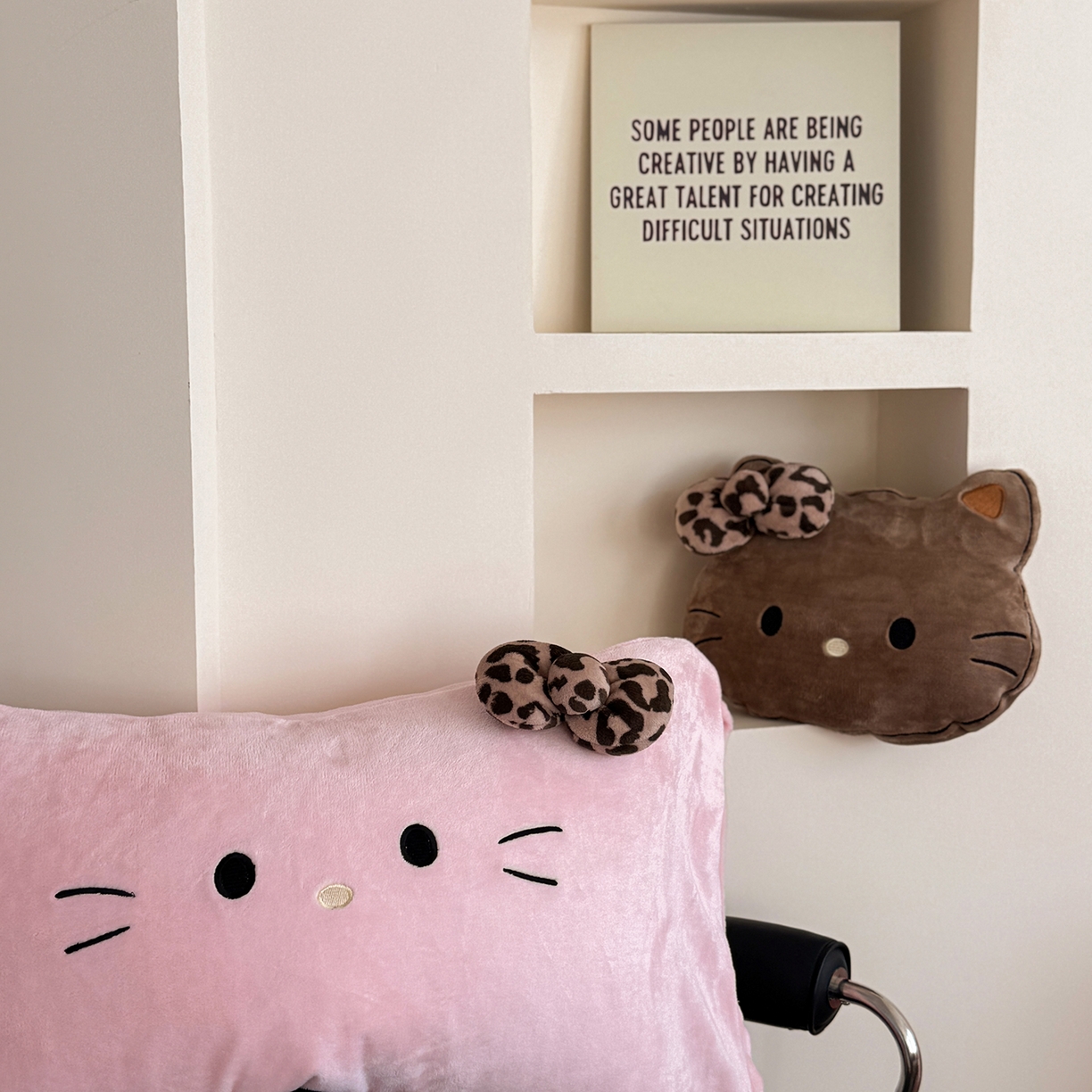 91家纺网 家纺一手货源 找家纺 柚子YOUTH 2025新款加厚牛奶绒四件套-豹纹黑皮KT 黑皮咖