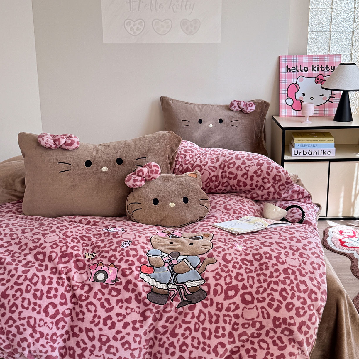 91家纺网 家纺一手货源 找家纺 柚子YOUTH 2025新款加厚牛奶绒四件套-豹纹黑皮KT 黑皮粉