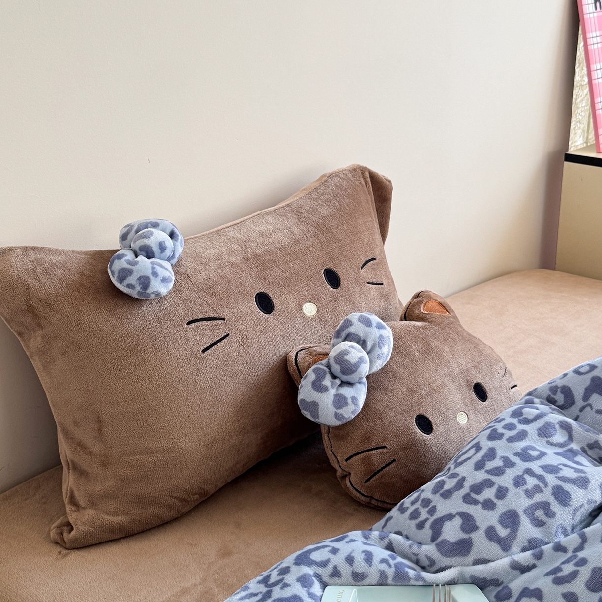 91家纺网 家纺一手货源 找家纺 柚子YOUTH 2025新款加厚牛奶绒四件套-豹纹黑皮KT 黑皮蓝