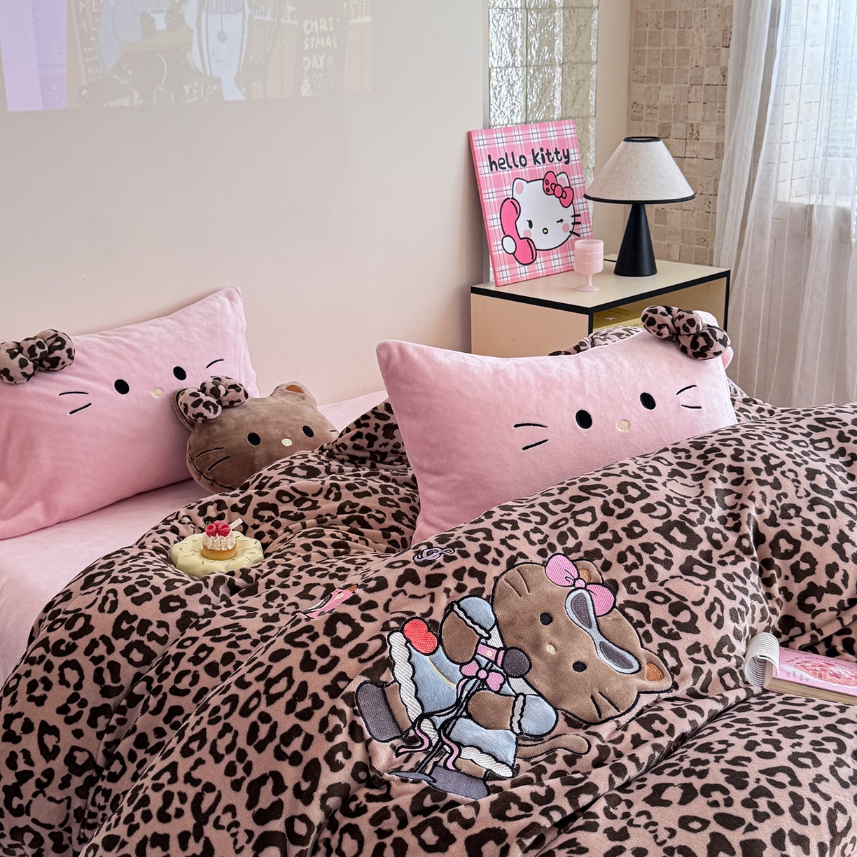 91家纺网 家纺一手货源 找家纺 柚子YOUTH 2025新款加厚牛奶绒四件套-豹纹黑皮KT 黑皮咖