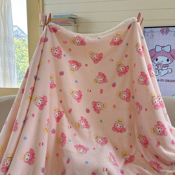 91家纺网 家纺一手货源 找家纺 Mata蔓塔家 2025新款A类秋冬可爱系牛奶绒羊羔绒多功能毛毯奶盖系列 奶盖-甜茶小美