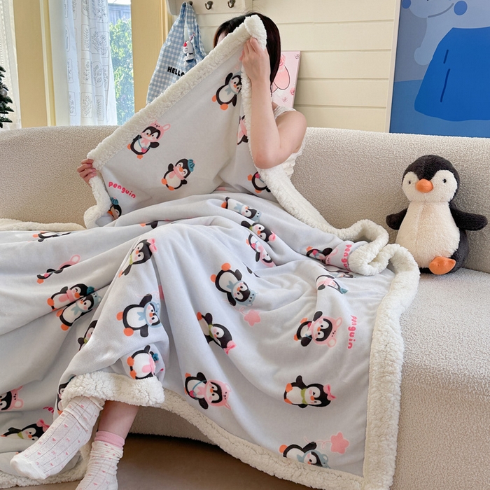 91家纺网 家纺一手货源 找家纺 Mata蔓塔家 2025新款A类秋冬可爱系牛奶绒羊羔绒多功能毛毯奶盖系列 奶盖-QQ企鹅