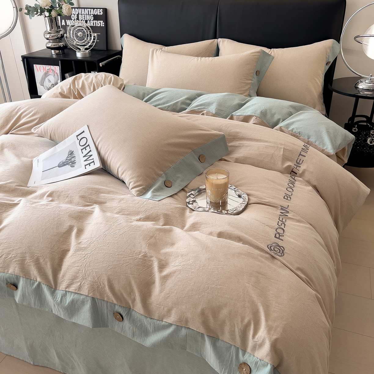 91家纺网 家纺一手货源 找家纺 芃成家纺 2025新款A类全棉色织水洗棉纽扣绣花四件套 纽扣款-卡其拼浅绿