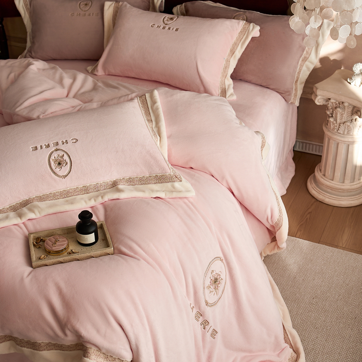 91家纺网 家纺一手货源 找家纺 （总）瑞雪家居 2025新款270g全消光牛奶绒四件套-克莱尔