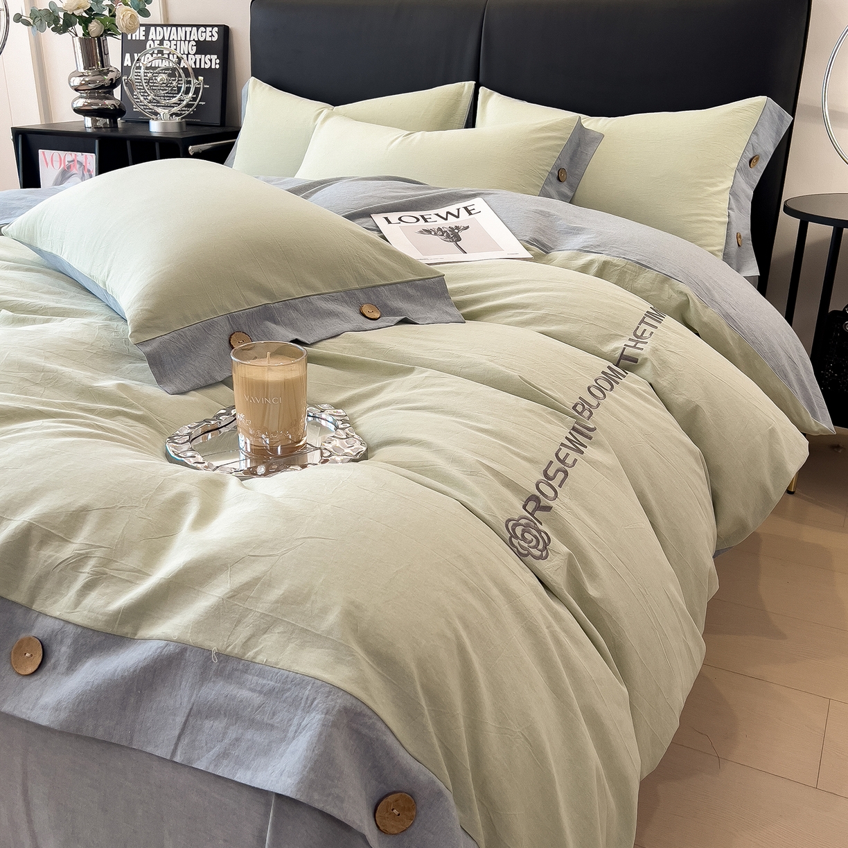 91家纺网 家纺一手货源 找家纺 芃成家纺 2025新款A类全棉色织水洗棉纽扣绣花四件套 纽扣款-浅绿拼浅灰