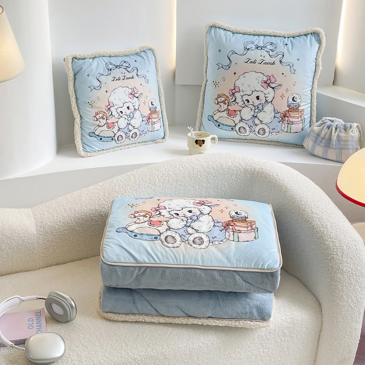 91家纺网 家纺一手货源 找家纺 番茄+ 2025新款羊羔毛花边绒抱枕被 美羊羊