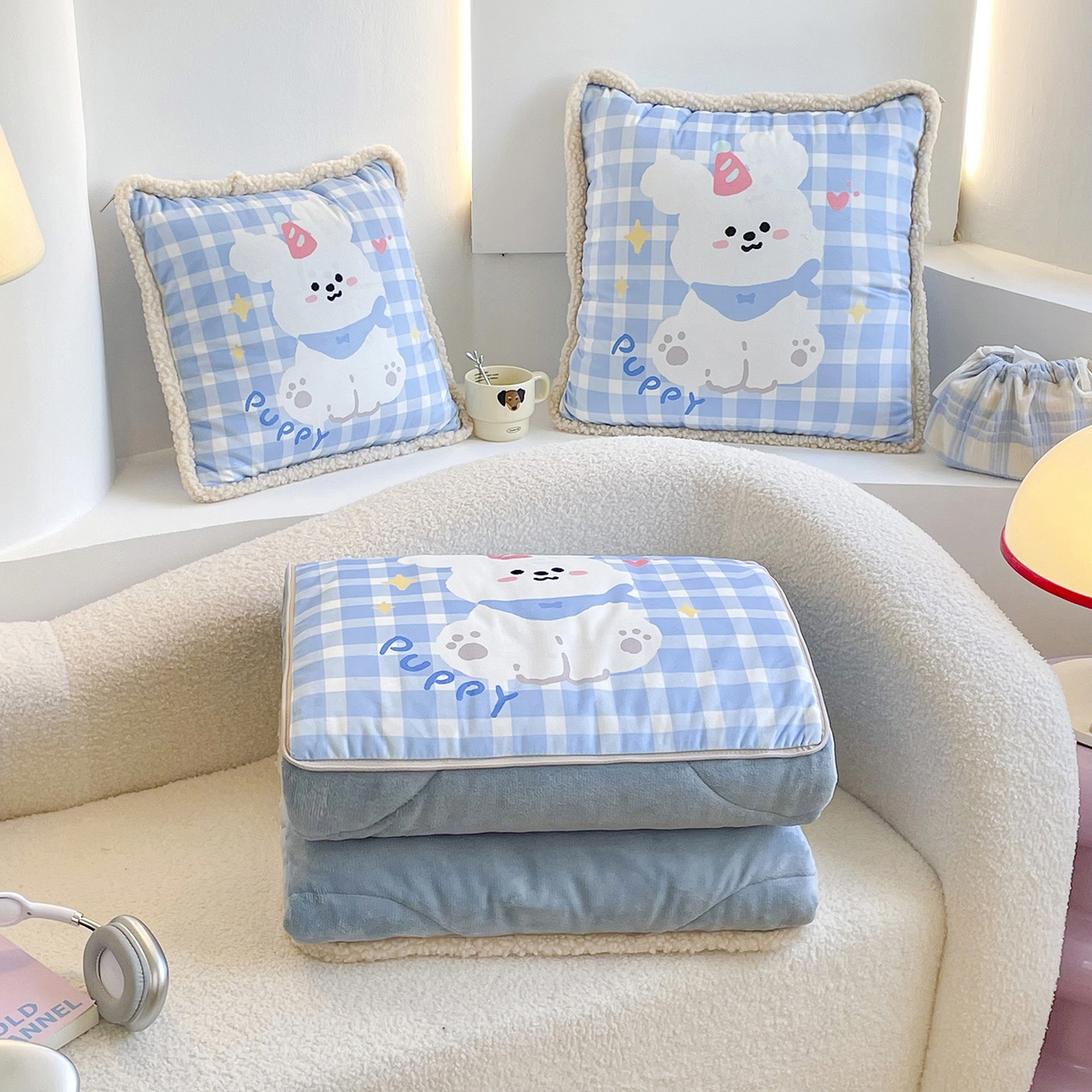 91家纺网 家纺一手货源 找家纺 番茄+ 2025新款羊羔毛花边绒抱枕被 快乐狗