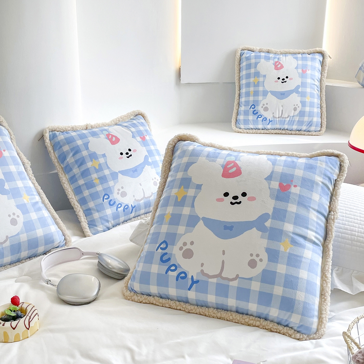 91家纺网 家纺一手货源 找家纺 番茄+ 2025新款羊羔毛花边绒抱枕被 快乐狗