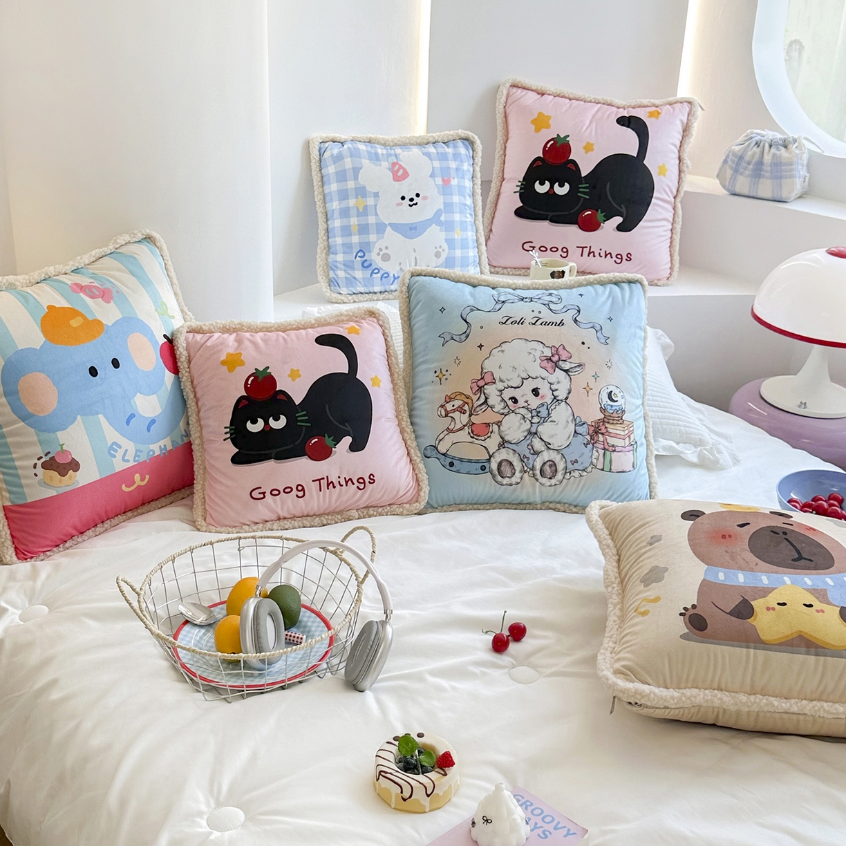 91家纺网 家纺一手货源 找家纺 番茄+ 2025新款羊羔毛花边绒抱枕被 组合图