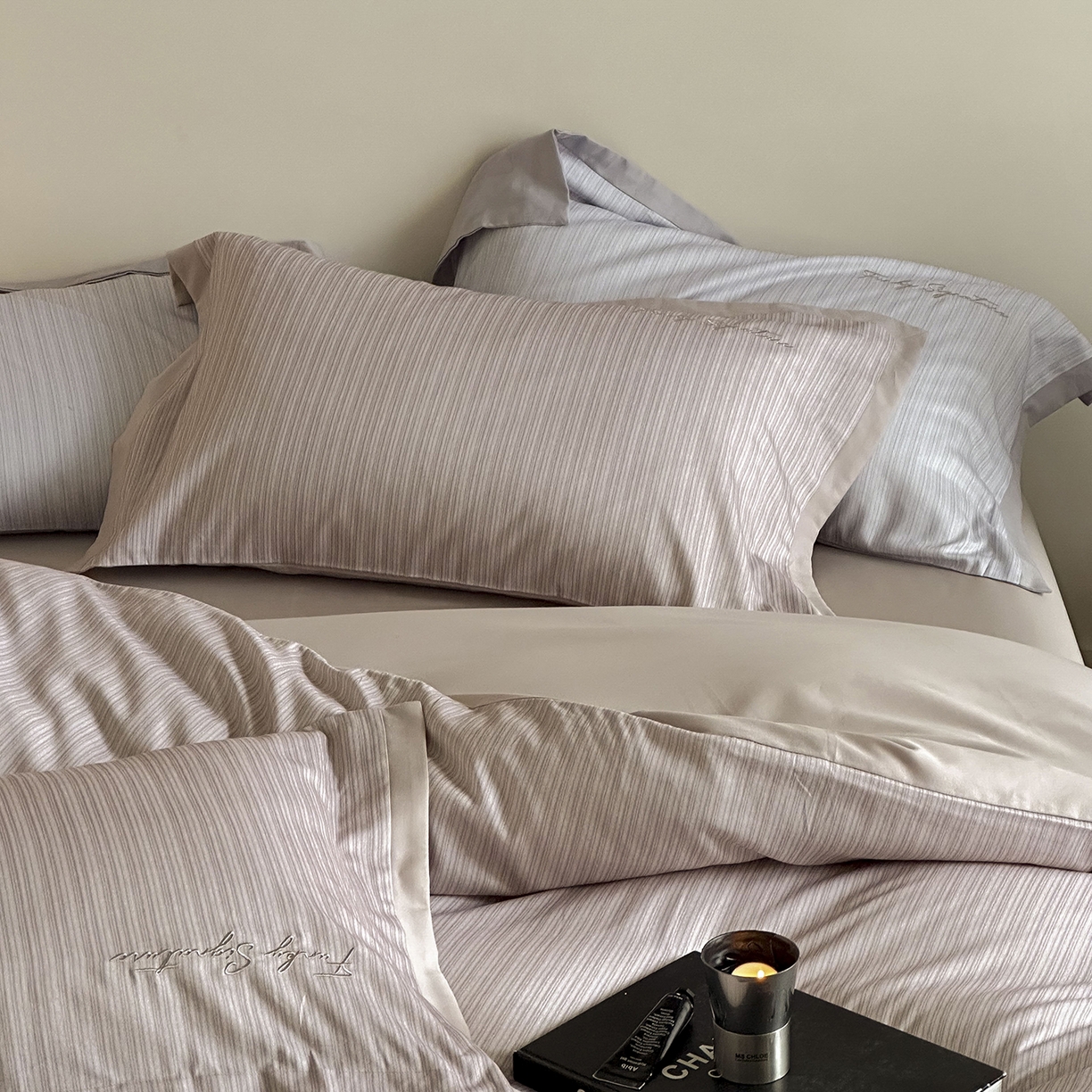 91家纺网 家纺一手货源 找家纺 （总）黛舒家居 2025新款天丝棉磨毛字母刺绣小宽边四件套-纪梵希