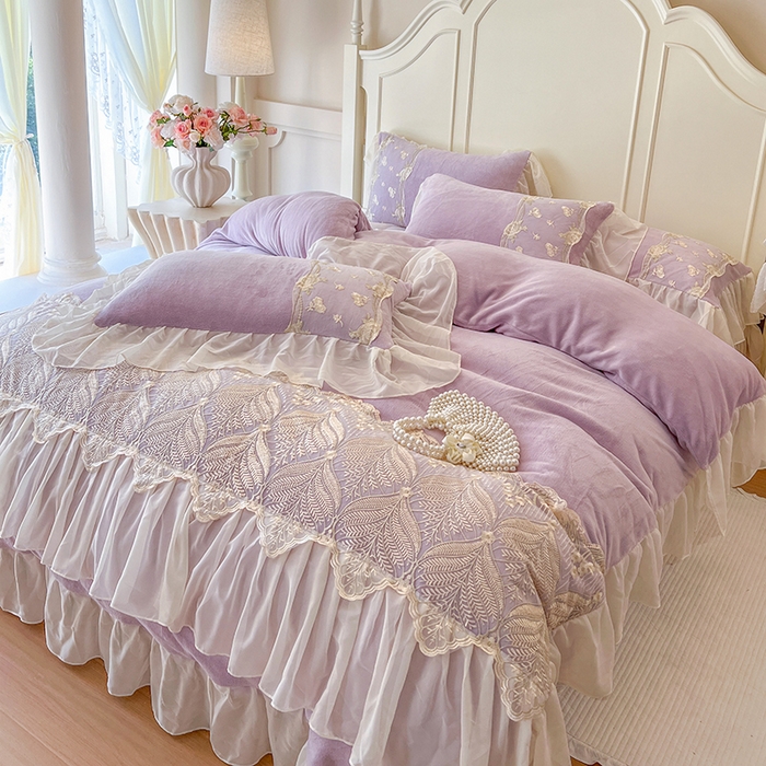 91家纺网 家纺一手货源 找家纺 网红馆（ck家纺） 2025新款亲肤舒适牛奶绒蕾丝边床裙四件套-秘密花园 秘密花园-紫色