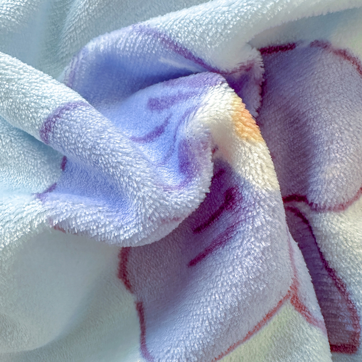 91家纺网 家纺一手货源 找家纺 珍爱家纺 2025新款高克重牛奶绒加厚保暖印花床盖四件套热款 梦境花开