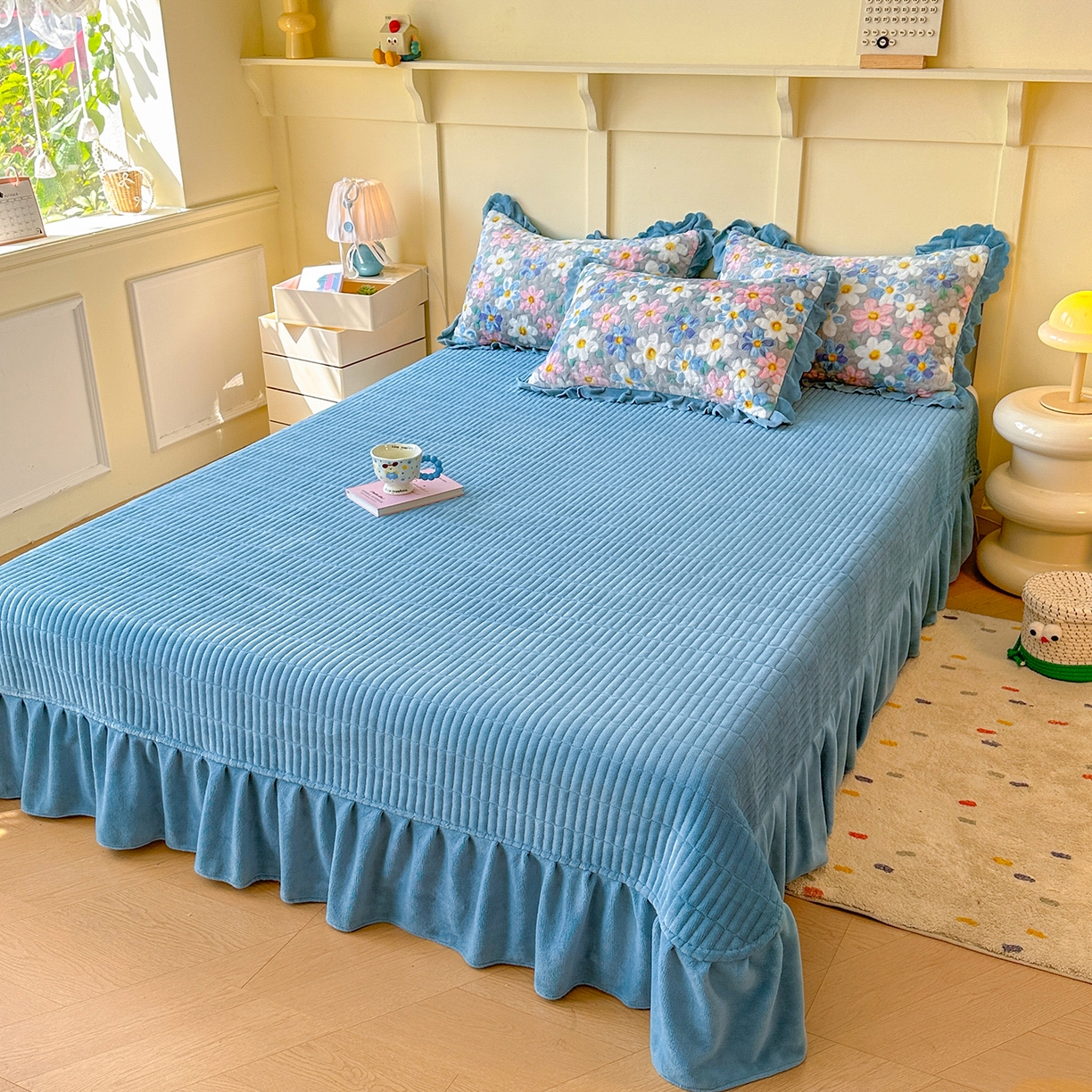 91家纺网 家纺一手货源 找家纺 珍爱家纺 2025新款高克重牛奶绒加厚保暖印花床盖四件套热款 一路花开