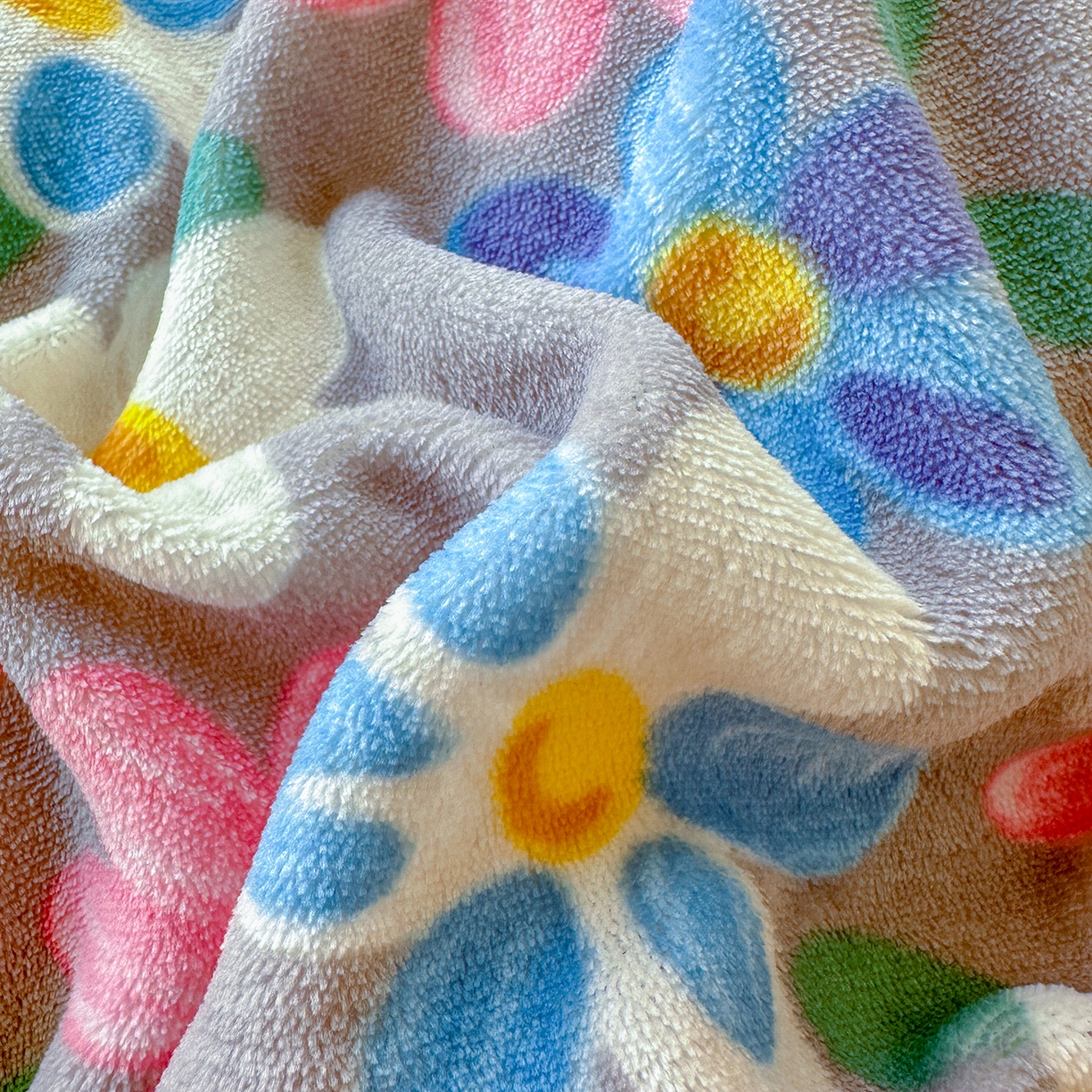 91家纺网 家纺一手货源 找家纺 珍爱家纺 2025新款高克重牛奶绒加厚保暖印花床盖四件套热款 一路花开