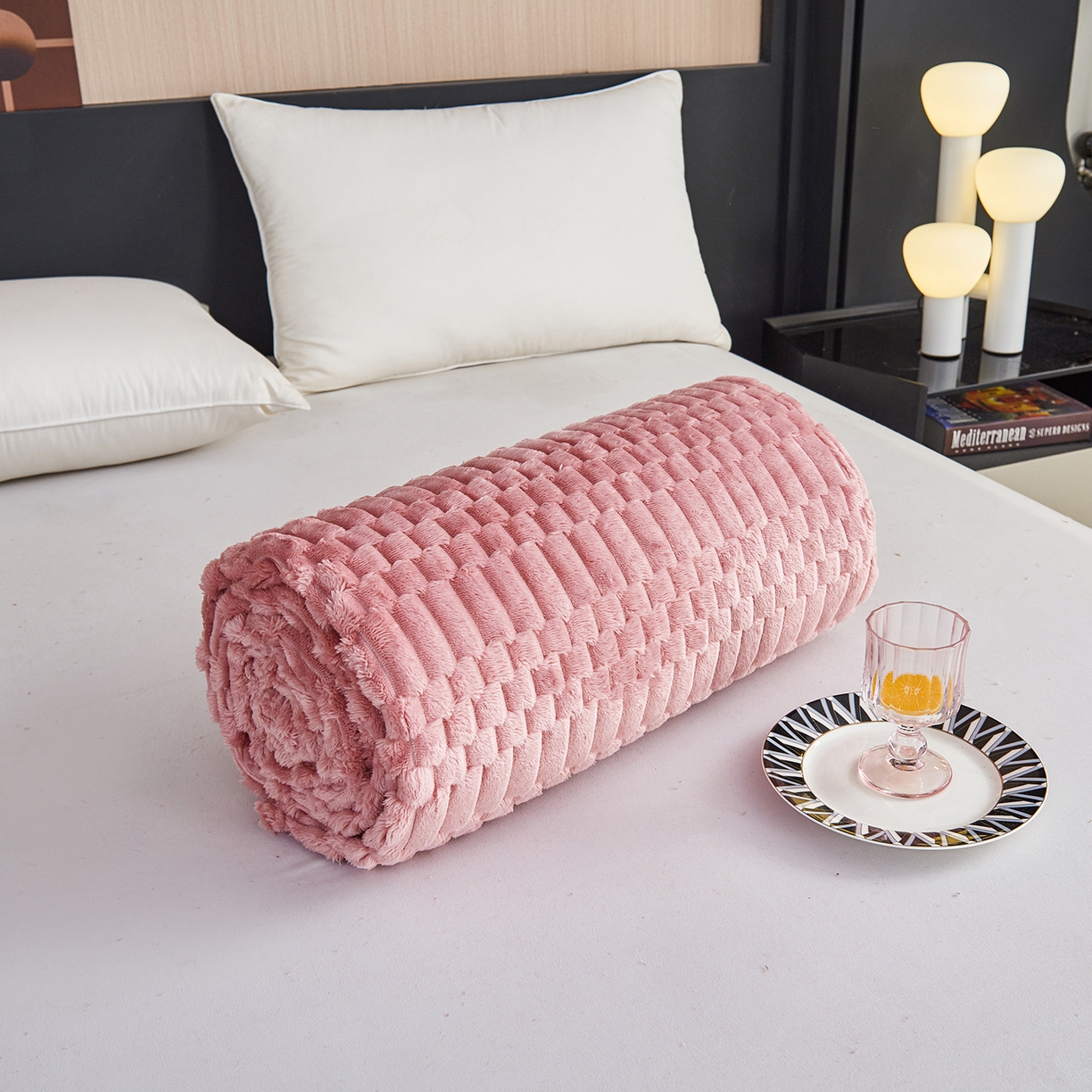 91家纺网 家纺一手货源 找家纺 （总）枋梢家纺 2025新款福禄抽条法兰绒牛奶绒高克重毯空调小毯子毛毯盖毯