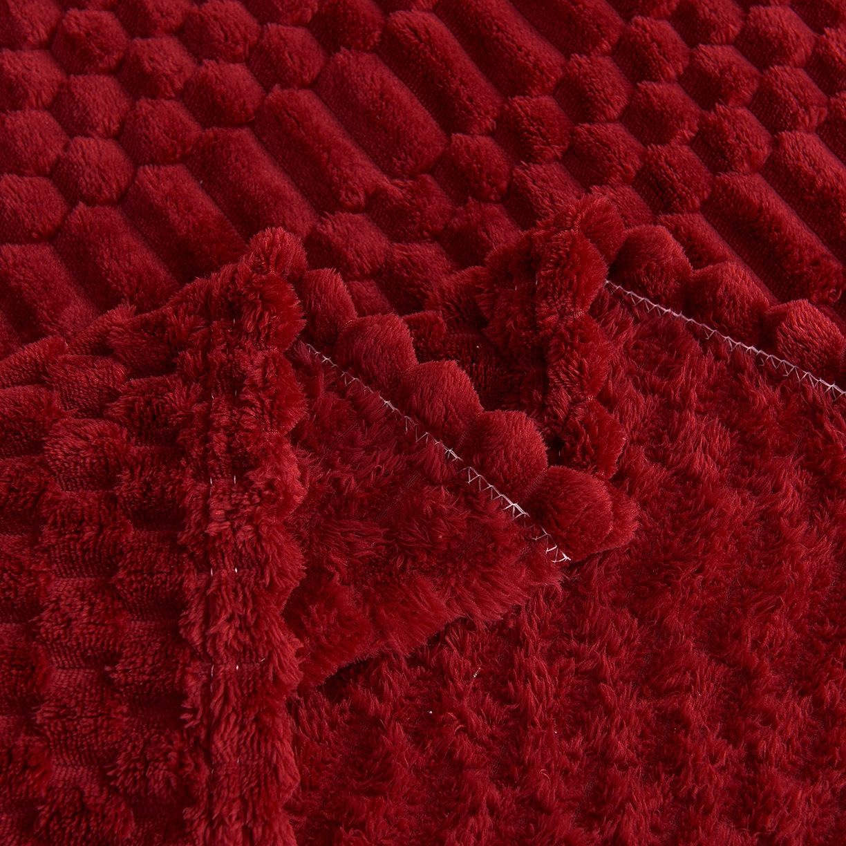 91家纺网 家纺一手货源 找家纺 枋梢家纺 2025新款福禄抽条法兰绒牛奶绒高克重毯空调小毯子毛毯盖毯 福禄抽条毛毯-酒红