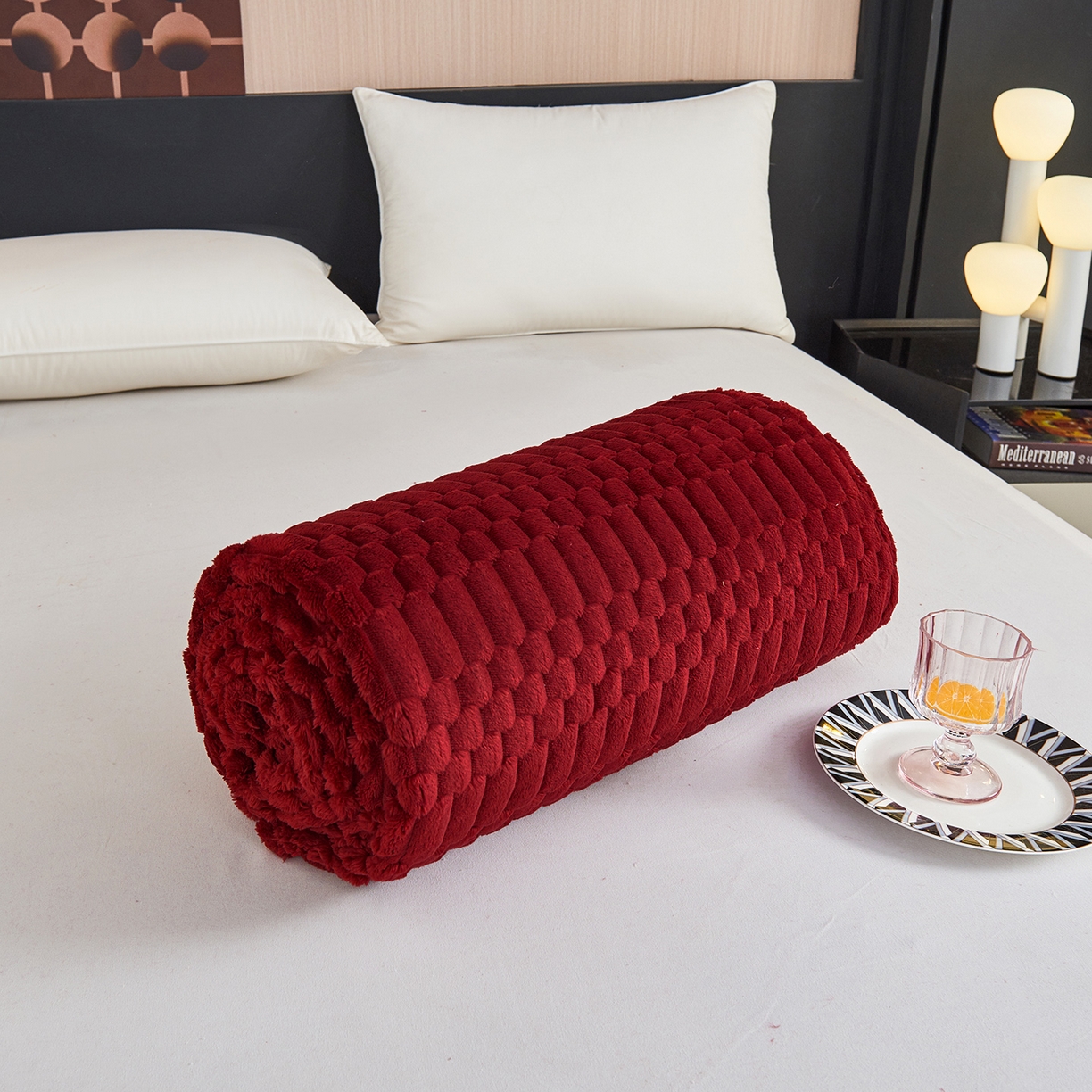 91家纺网 家纺一手货源 找家纺 枋梢家纺 2025新款福禄抽条法兰绒牛奶绒高克重毯空调小毯子毛毯盖毯 福禄抽条毛毯-酒红