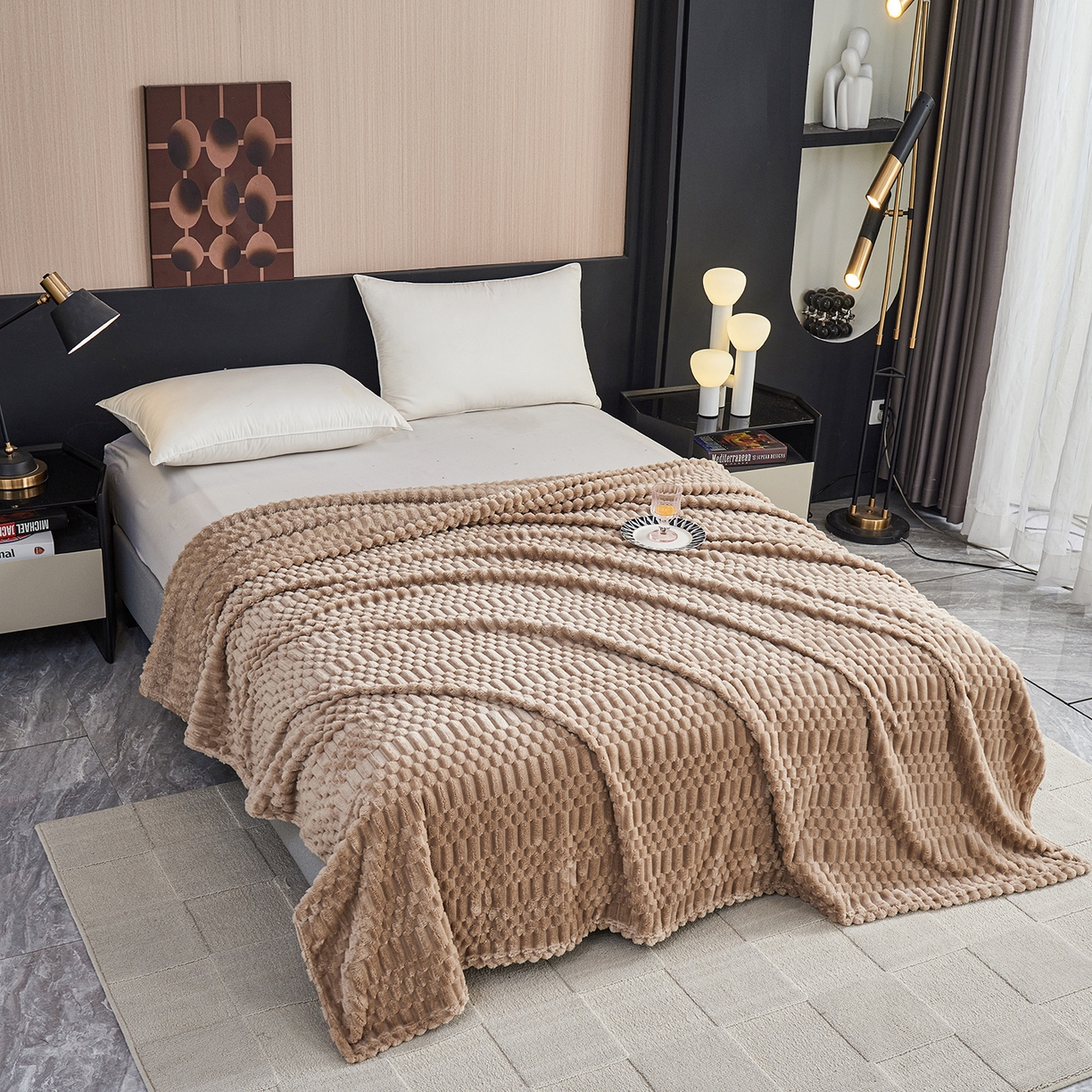 91家纺网 家纺一手货源 找家纺 枋梢家纺 2025新款福禄抽条法兰绒牛奶绒高克重毯空调小毯子毛毯盖毯 福禄抽条毛毯-浅咖