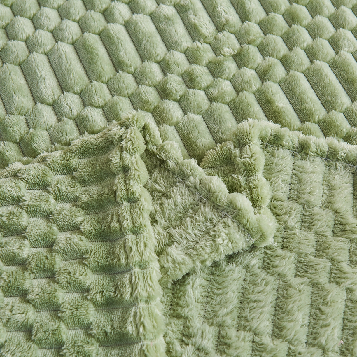91家纺网 家纺一手货源 找家纺 枋梢家纺 2025新款福禄抽条法兰绒牛奶绒高克重毯空调小毯子毛毯盖毯 福禄抽条毛毯-浅绿