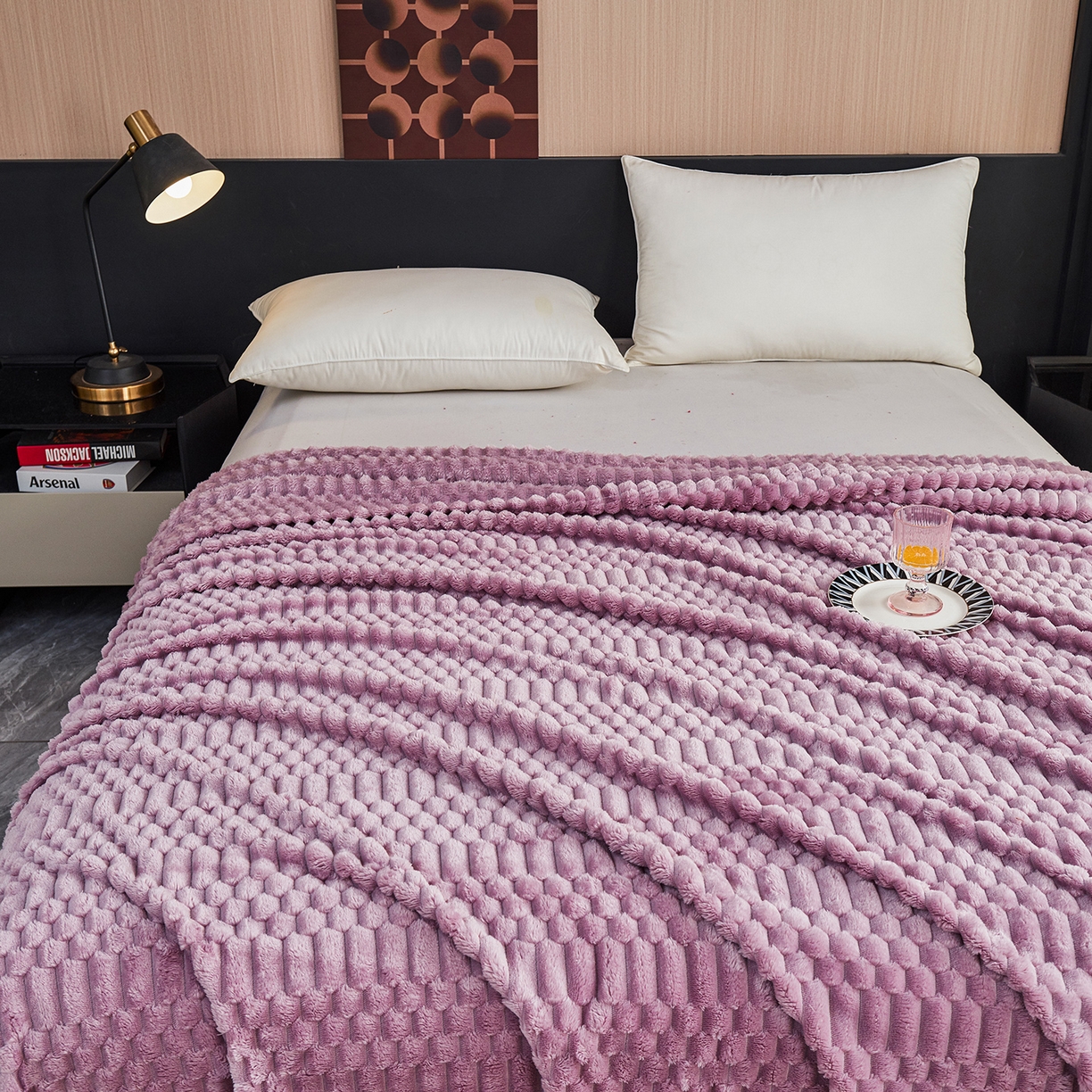 91家纺网 家纺一手货源 找家纺 枋梢家纺 2025新款福禄抽条法兰绒牛奶绒高克重毯空调小毯子毛毯盖毯 福禄抽条毛毯-浅紫