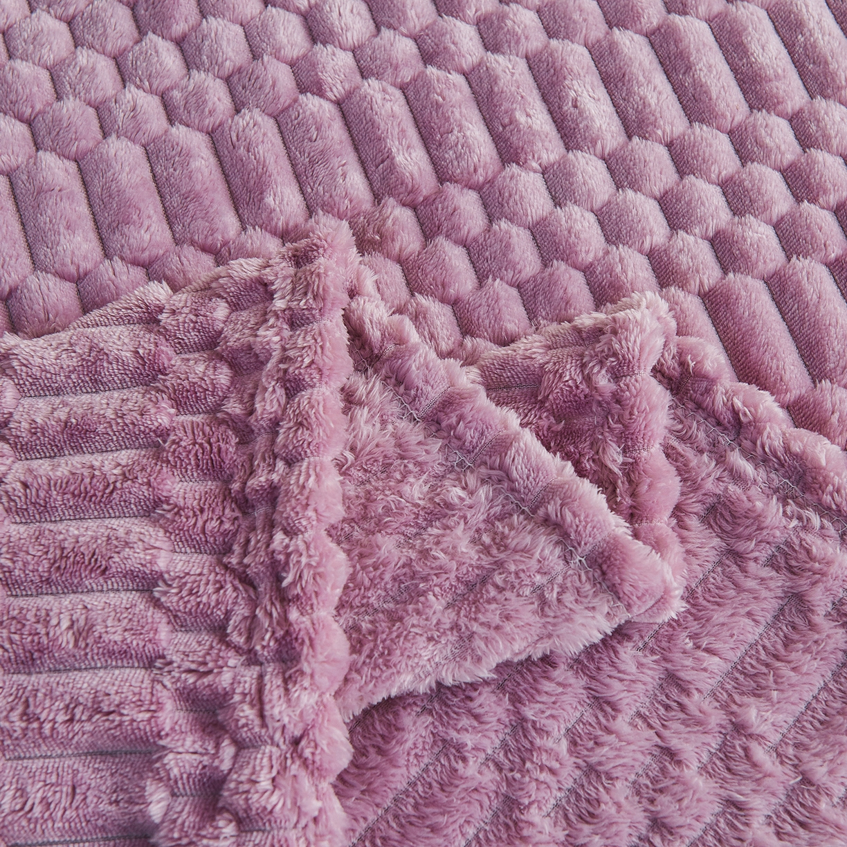 91家纺网 家纺一手货源 找家纺 枋梢家纺 2025新款福禄抽条法兰绒牛奶绒高克重毯空调小毯子毛毯盖毯 福禄抽条毛毯-浅紫