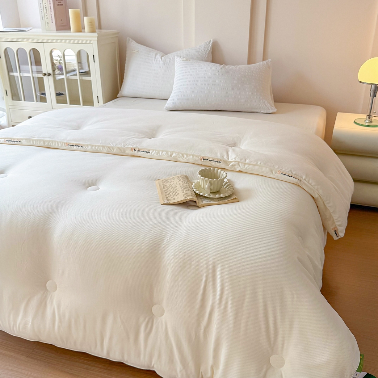 91家纺网 家纺一手货源 找家纺 （总）芭伯妮 2025新款立体小米格字母边透气大豆被春秋被冬被被子被芯