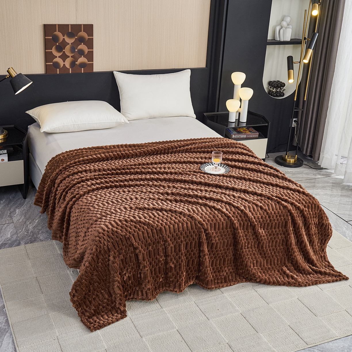 91家纺网 家纺一手货源 找家纺 枋梢家纺 2025新款福禄抽条法兰绒牛奶绒高克重毯空调小毯子毛毯盖毯 福禄抽条毛毯-深咖