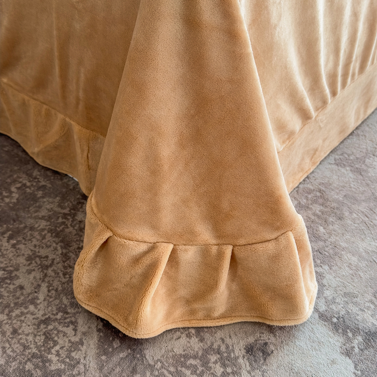 91家纺网 家纺一手货源 找家纺 （总）金昱纺 2025新款高克重牛奶绒立体烂花四件套