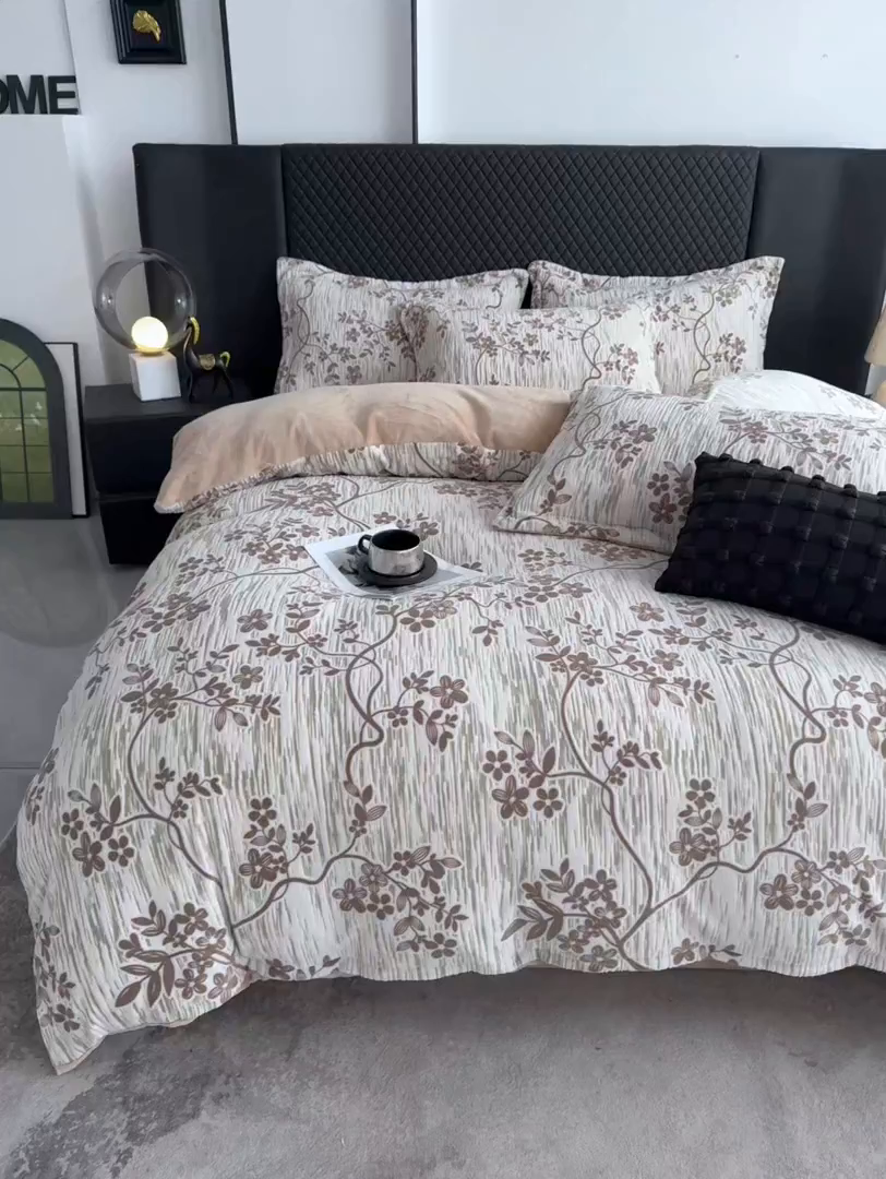 91家纺网 家纺一手货源 找家纺 金昱纺 2025新款高克重牛奶绒立体烂花四件套 叶语悠然-咖